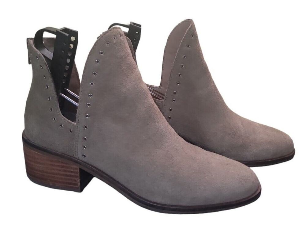 Chelsea & Violet Kerri Brown Suede Booties Women 9.5M EUC